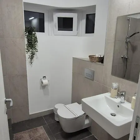 Summit Stay Apartment 布加勒斯特 Exterior photo